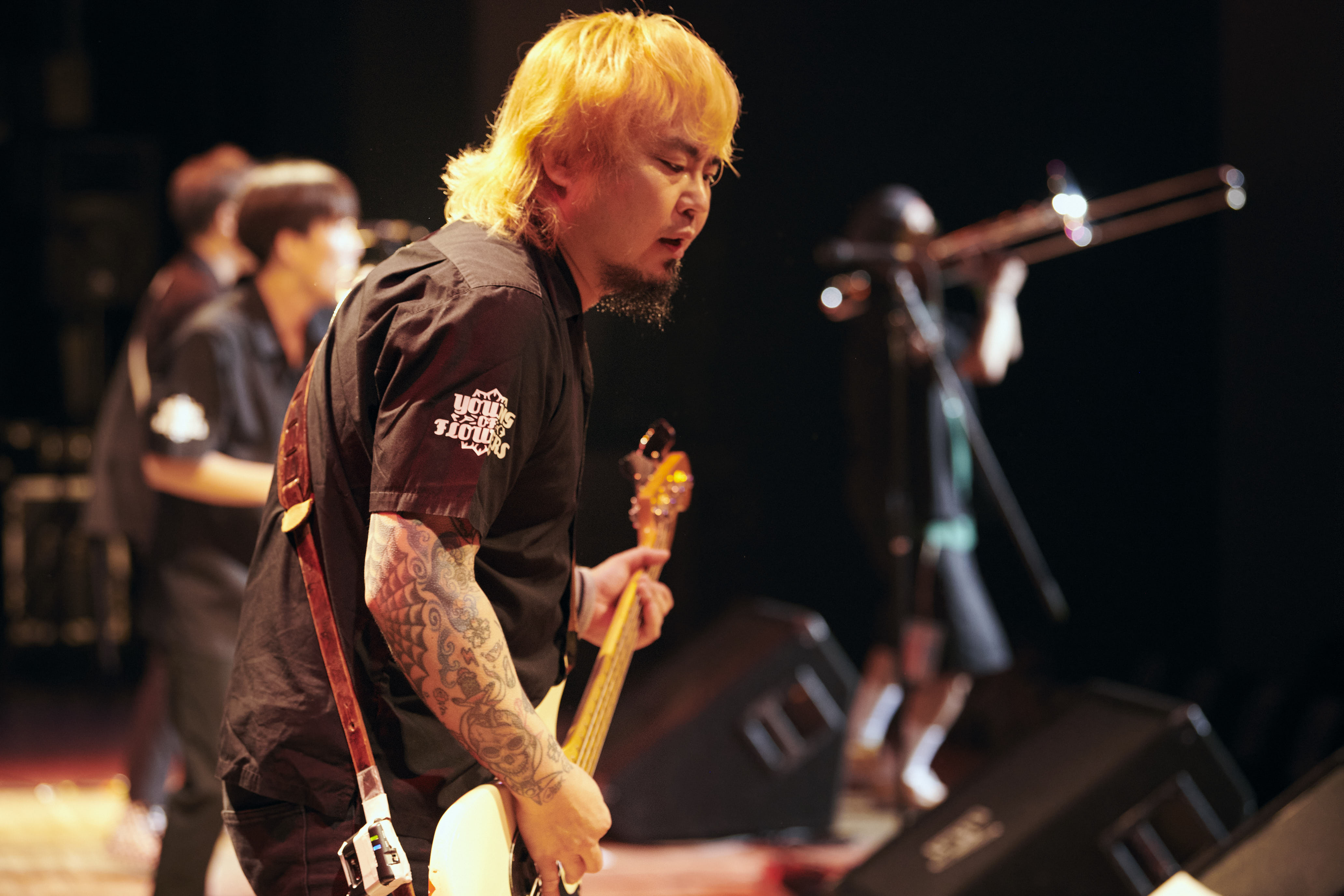 YOUNG OF FLOWERS_photo