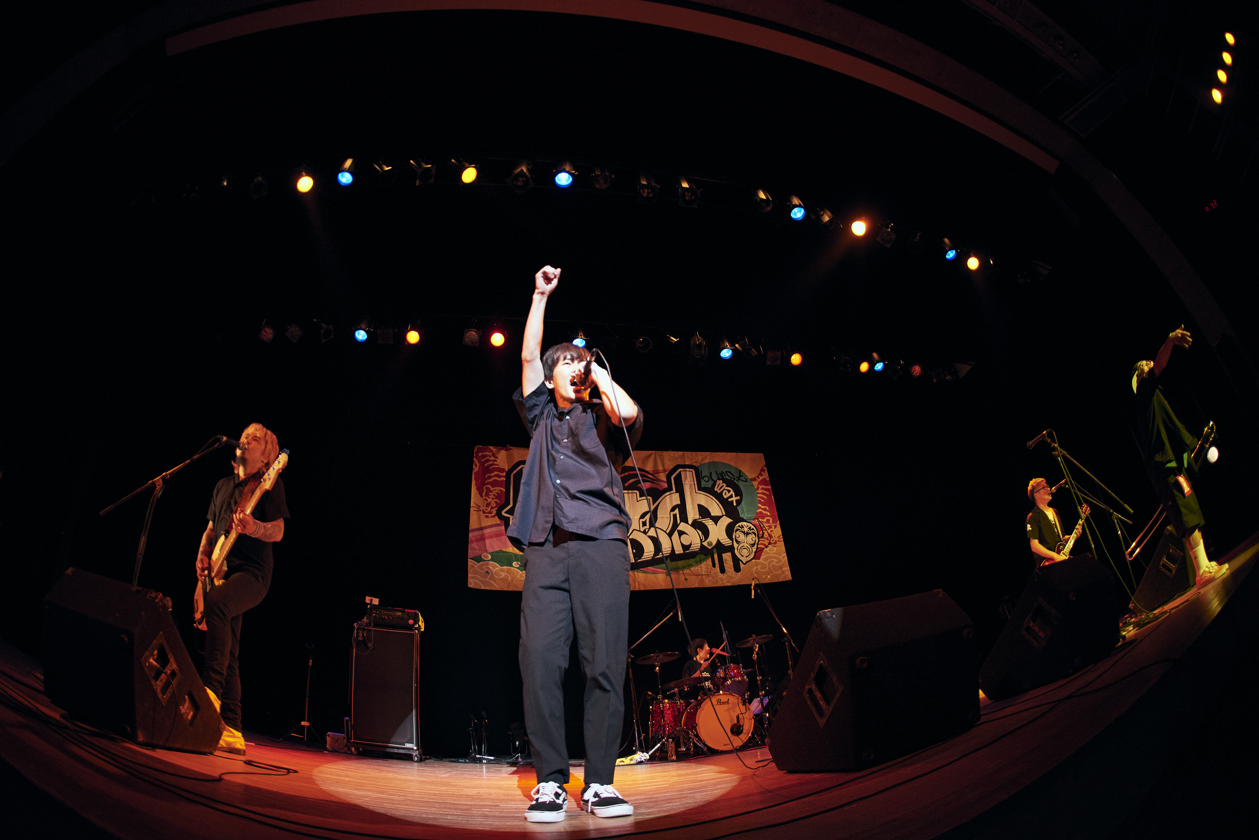 YOUNG OF FLOWERS_photo